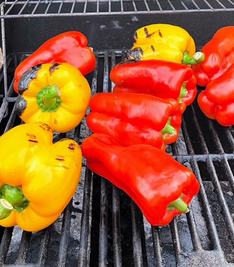 Traditional Romanian Roasted Peppers Salad – Salată de ardei&nbsp;copți